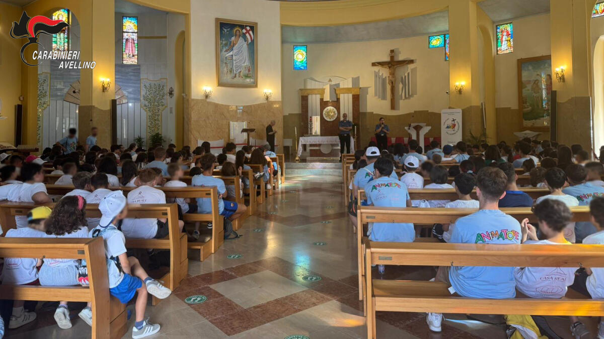 Ariano Irpino.  Carabinieri incontrano 250 ragazzi dell’Oratorio Estivo. - 
