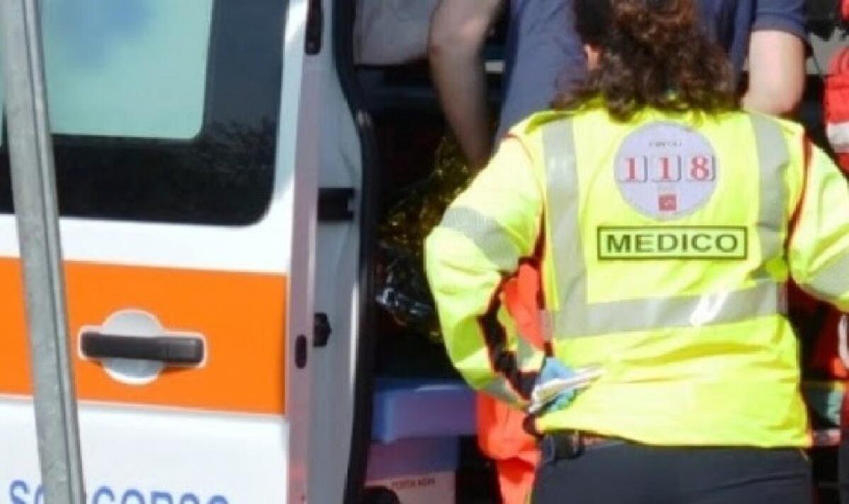 Medico del 118 ha malore in servizio, morto in ospedale - 