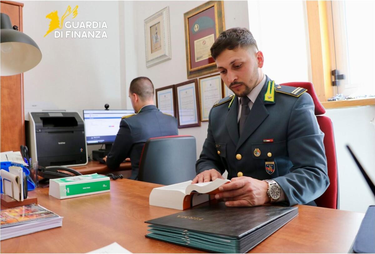A dipendente statale infedele sequestrati beni per 2,7 mln - 