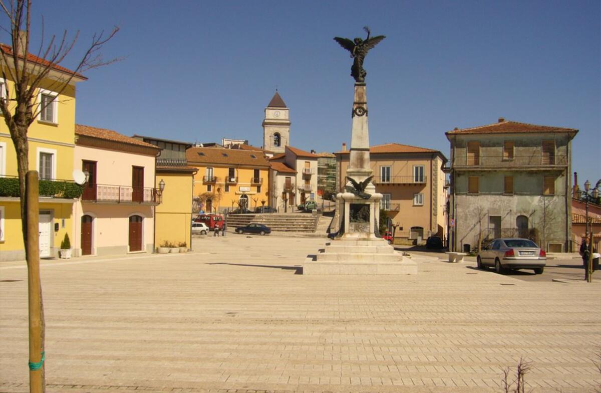Guardia dei Lombardi.  Sfiduciati sindaco e amministrazione comunale. - 