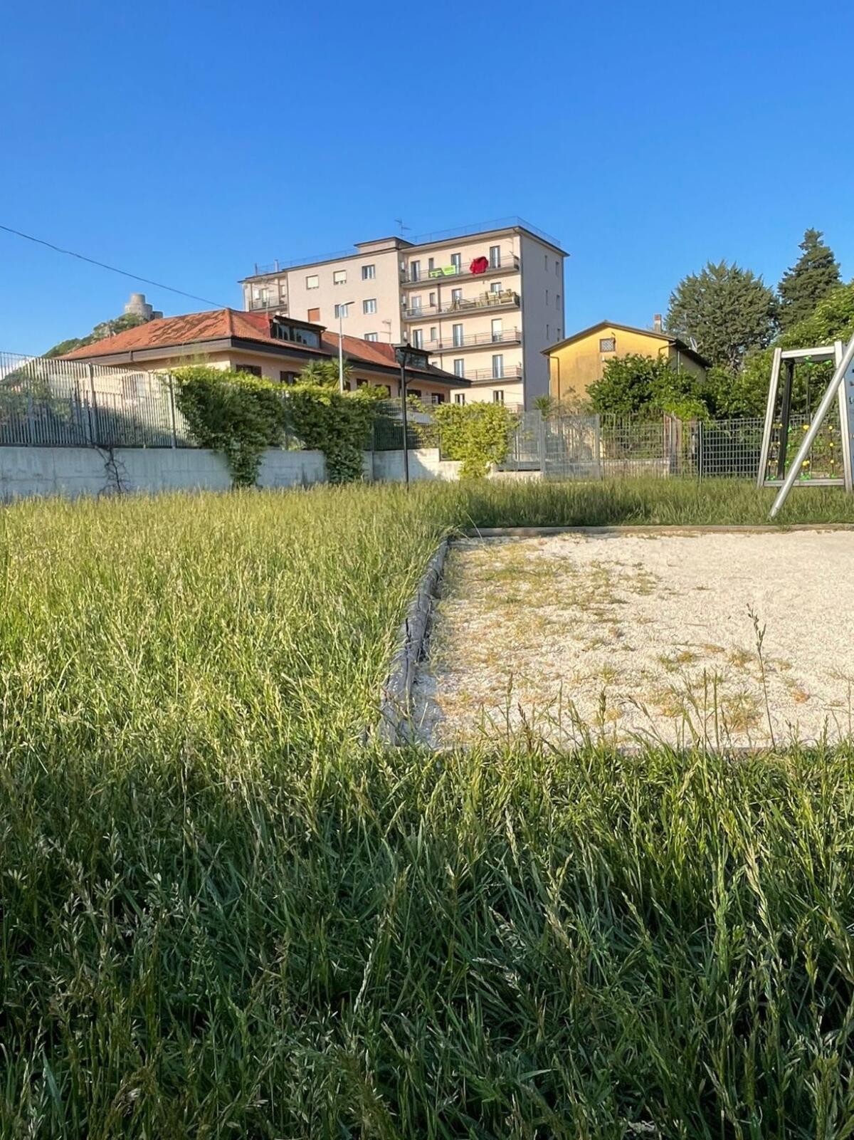 Montesarchio, parchi giochi e zone verdi nel degrado: è ora di restituirli ai cittadini - 