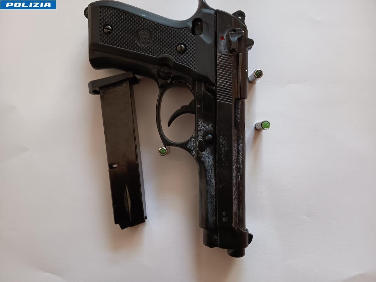 Esplode colpi di arma da fuoco in due strade di Avellino, denunciato un 54enne. - 