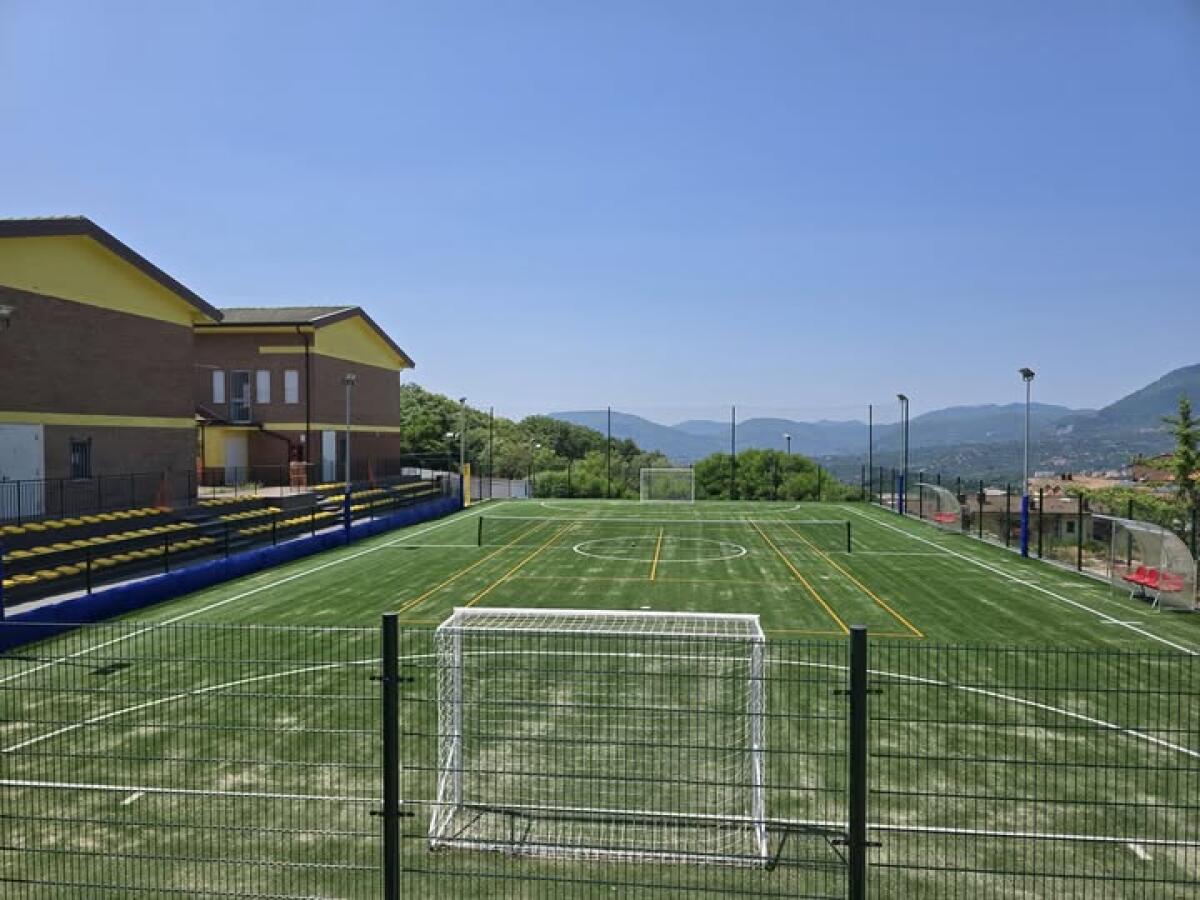 Montefredane inaugura il nuovo campetto sportivo. - 