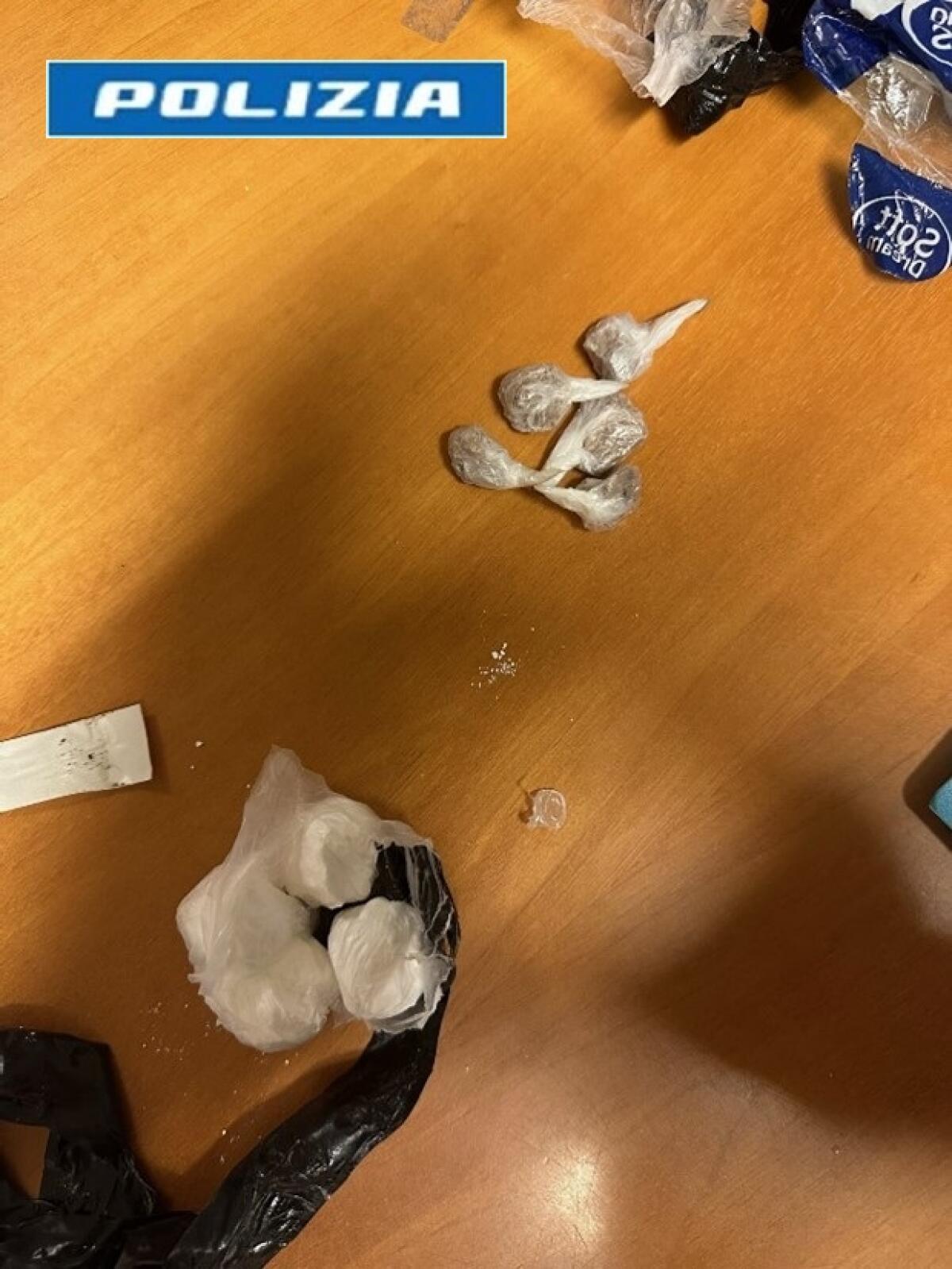 Arrestato un 44enne di Ariano Irpino per detenzione al fine di spaccio di sostanze stupefacenti. - 