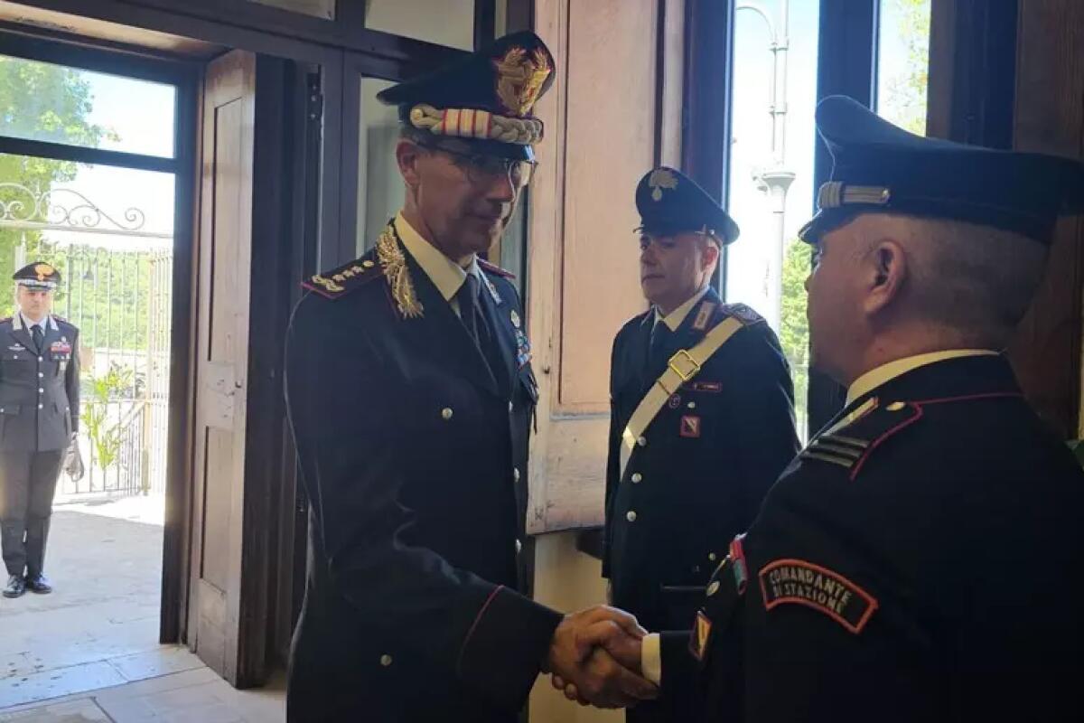 Generale Minicucci visita due Stazioni dei Carabinieri in Irpinia - 