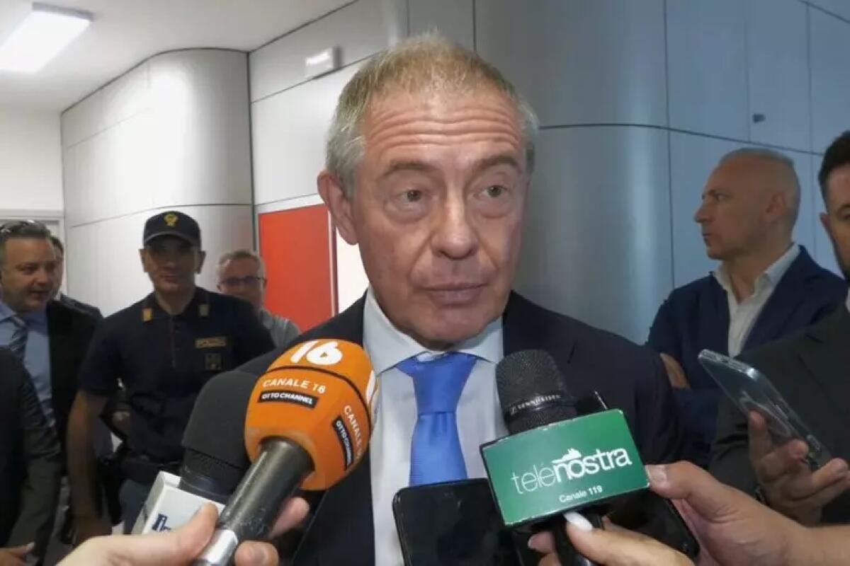 Il Ministro Urso inaugura due nuove linee di produzione alla Sira Industrie - 