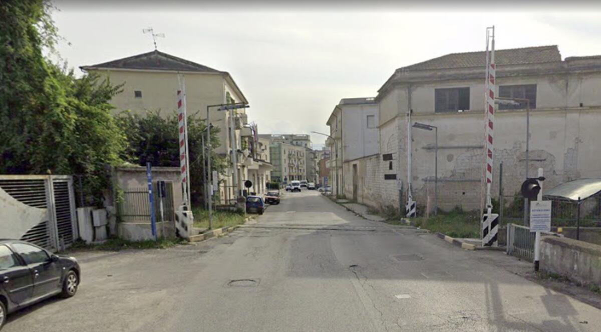 Il sindaco Mastella: "Soppressione dei passaggi a livello: dialogo aperto con RFI, a breve non accadrà nulla" - 