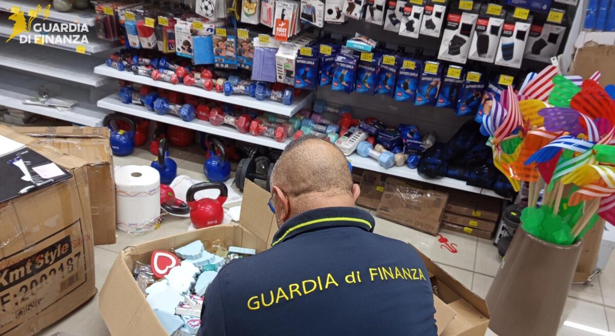 Guardia di Finanza di Avellino ha sequestrato 6.000 prodotti per l’infanzia - 