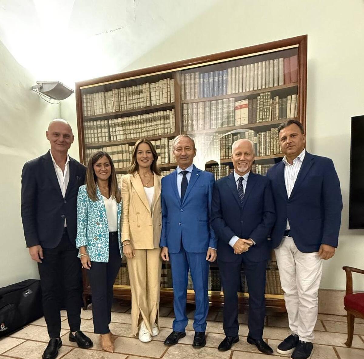 Santa Maria a Vico. Il Sindaco Pirozzi azzera e rinnova la Giunta comunale. - 