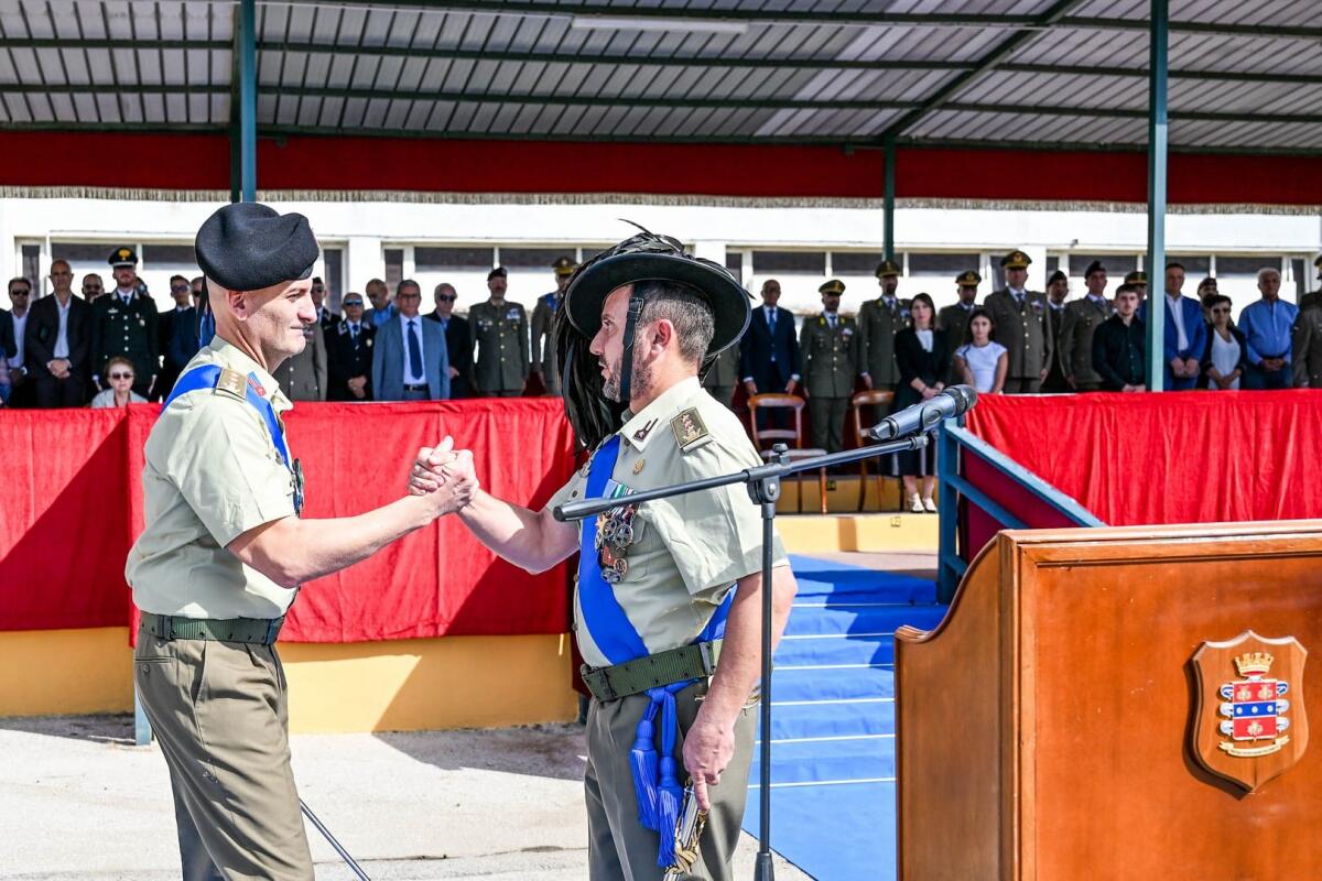Cerimonia di avvicendamento al Comando del Reggimento Addestrativo della Scuola di Commissariato. - 