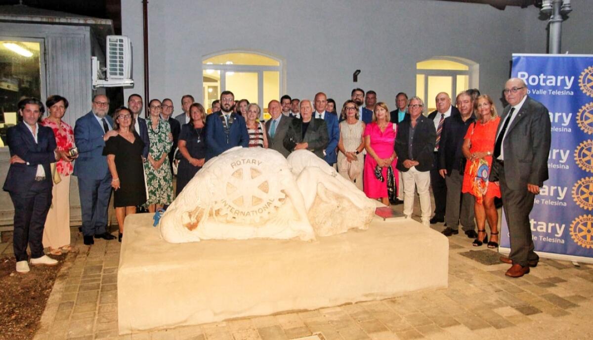 Presentata la scultura “Orgoglio ed Armonia” del maestro Carmine Lengua - 