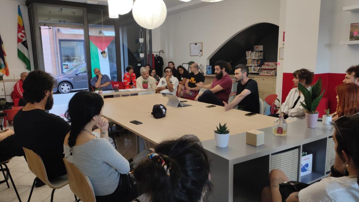 Grottaminarda in piazza per la Palestina. - 