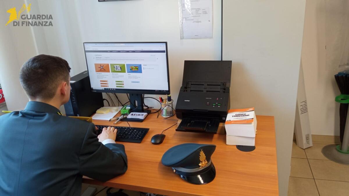 Società irpina froda il fisco di oltre 25 milioni di euro, scattano i sequestri - 