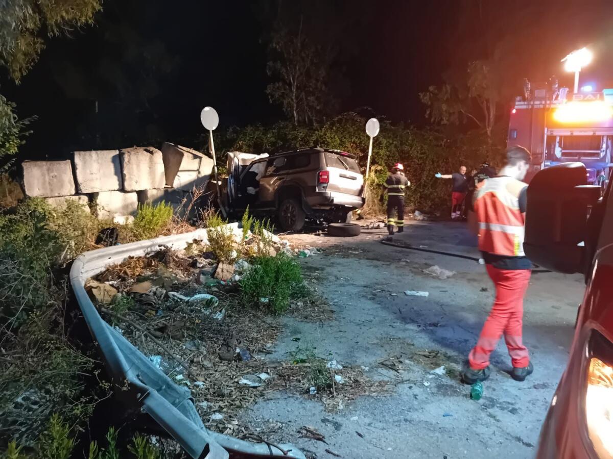 Ancora sangue sulle strade della Campania, 20enne muore nello schianto della sua auto contro barriere in cemento. - 