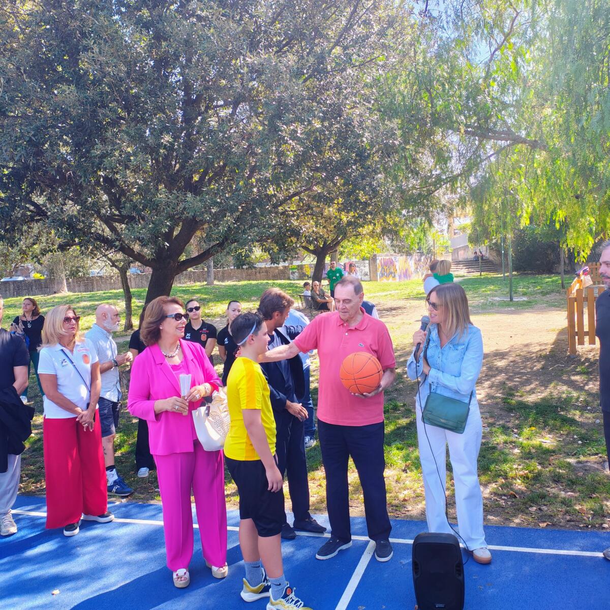 Inaugurato il campo di basket in via D'Annunzio. - 