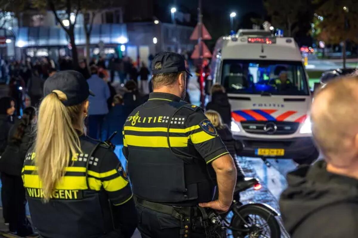 Arrestati ad Eindhoven 180 tifosi del Napoli dopo scontri con  tifosi locali - 