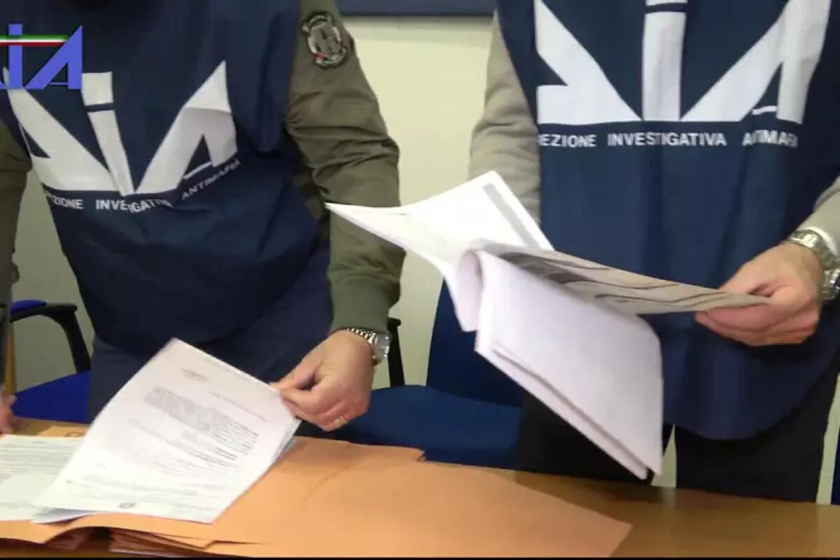 Usura ed estorsione, arresti della Dia a Napoli,  Avellino Salerno e Potenza. - 