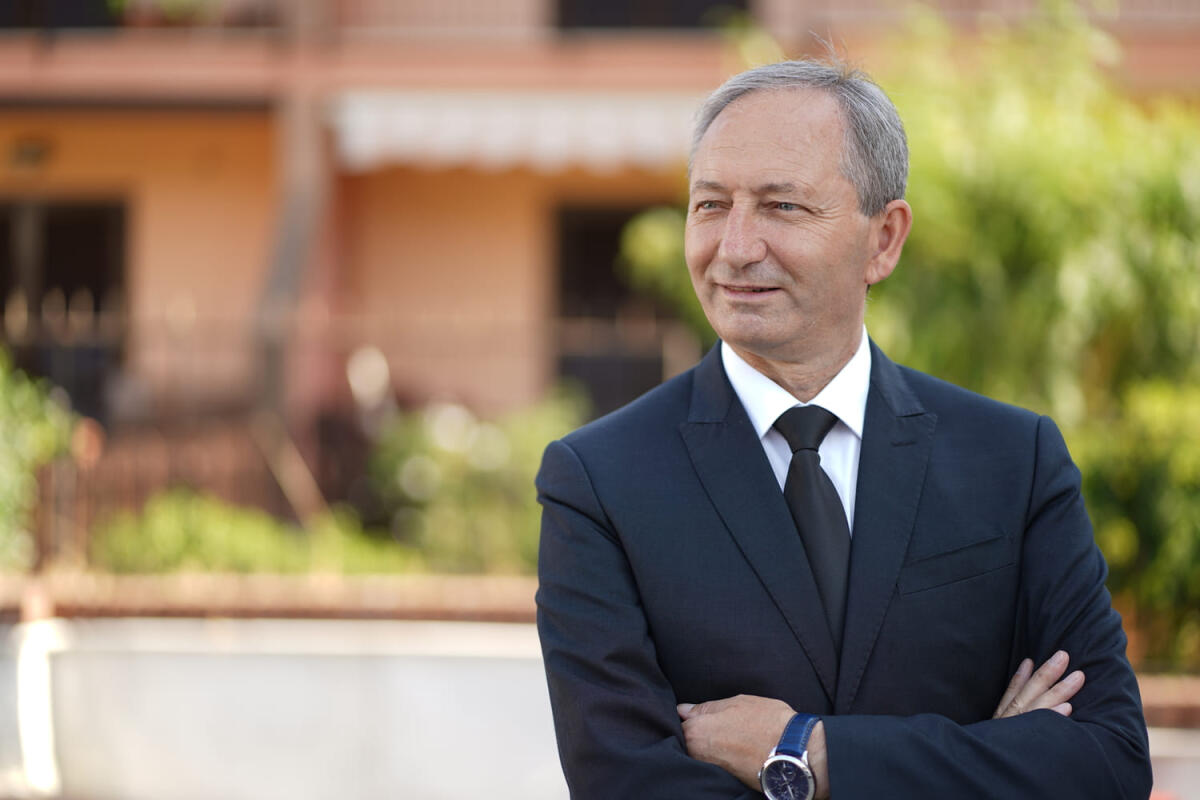 Santa Maria a Vico, terremoto politico: arrestato il sindaco e la candidata alle Regionali - 