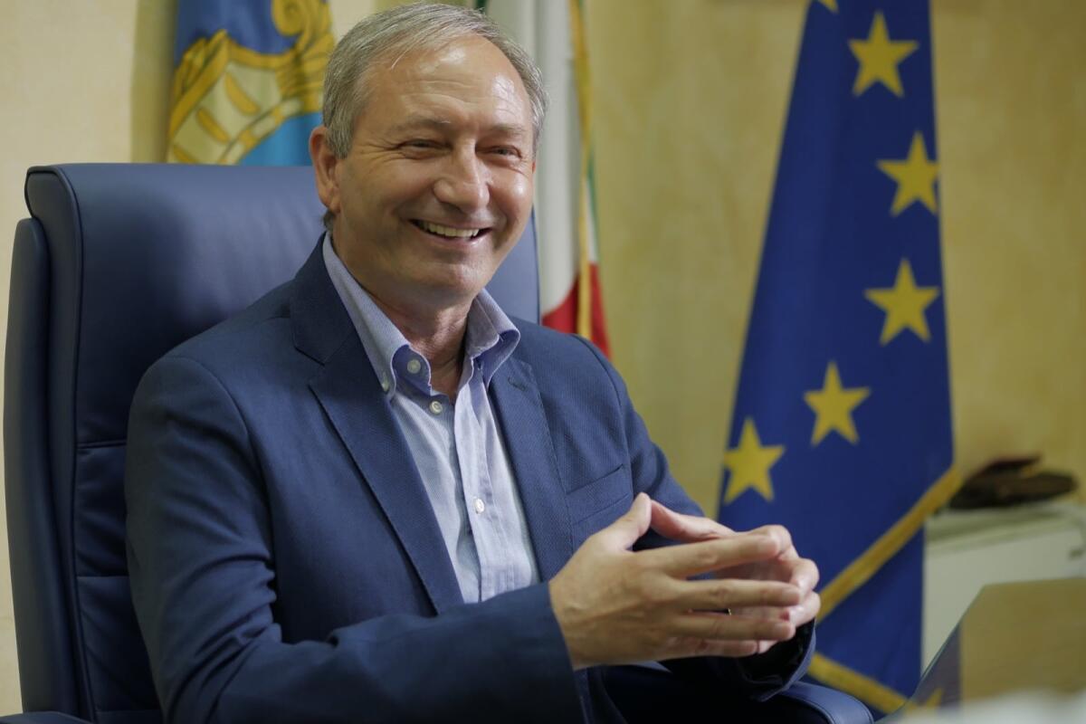 Camorra elettorale, il sindaco Pirozzi: attendo di poter essere interrogato per dimostrare la mia innocenza. - 