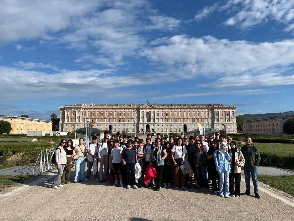 San Martino V.C. Accoglienza Erasmus all’I.C. Carlo del Balzo: un ponte tra culture - 