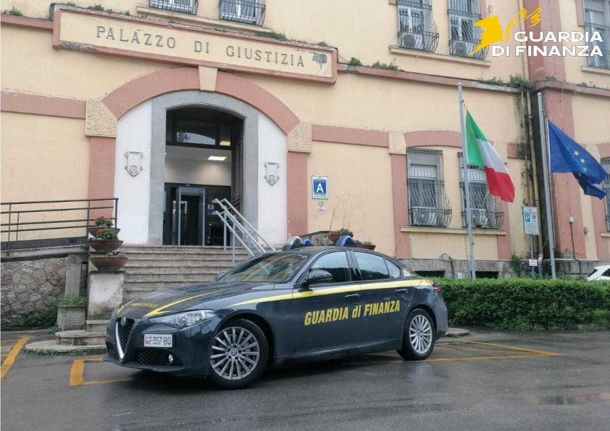 Mandati di pagamento falsi, nei guai Pubblico Ufficiale Comunale - 