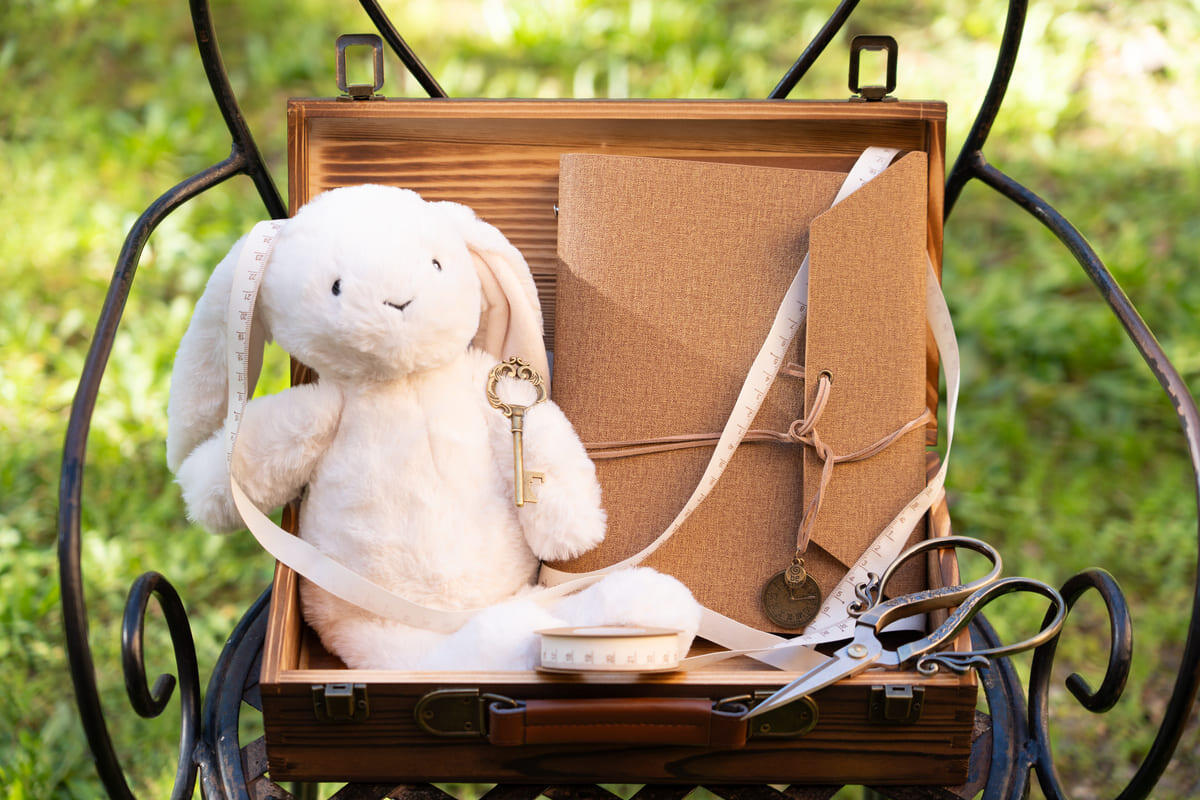 L'Ospedale dei Giocattoli Rotti: un viaggio di cura e rinascita, fra teatro immersivo e arti visive - 