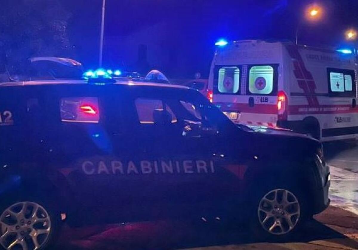 Donna accoltellata, è in gravi condizioni - 