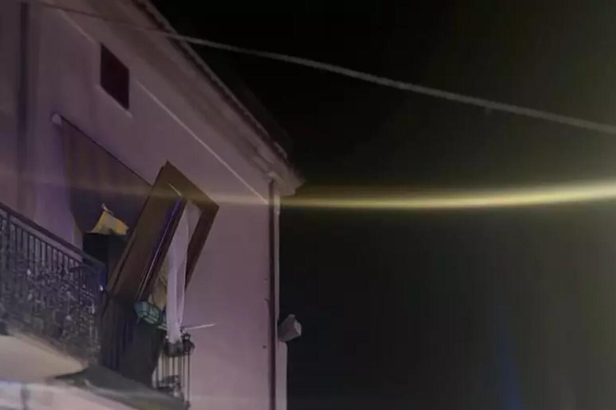 Esplode conduttura del gas, in salvo una donna - 