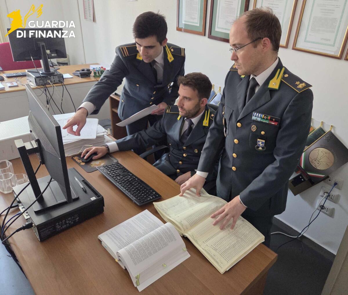 Operazione "Fuel Family": sequestro di beni per una frode Iva di 260 milioni di euro. - 