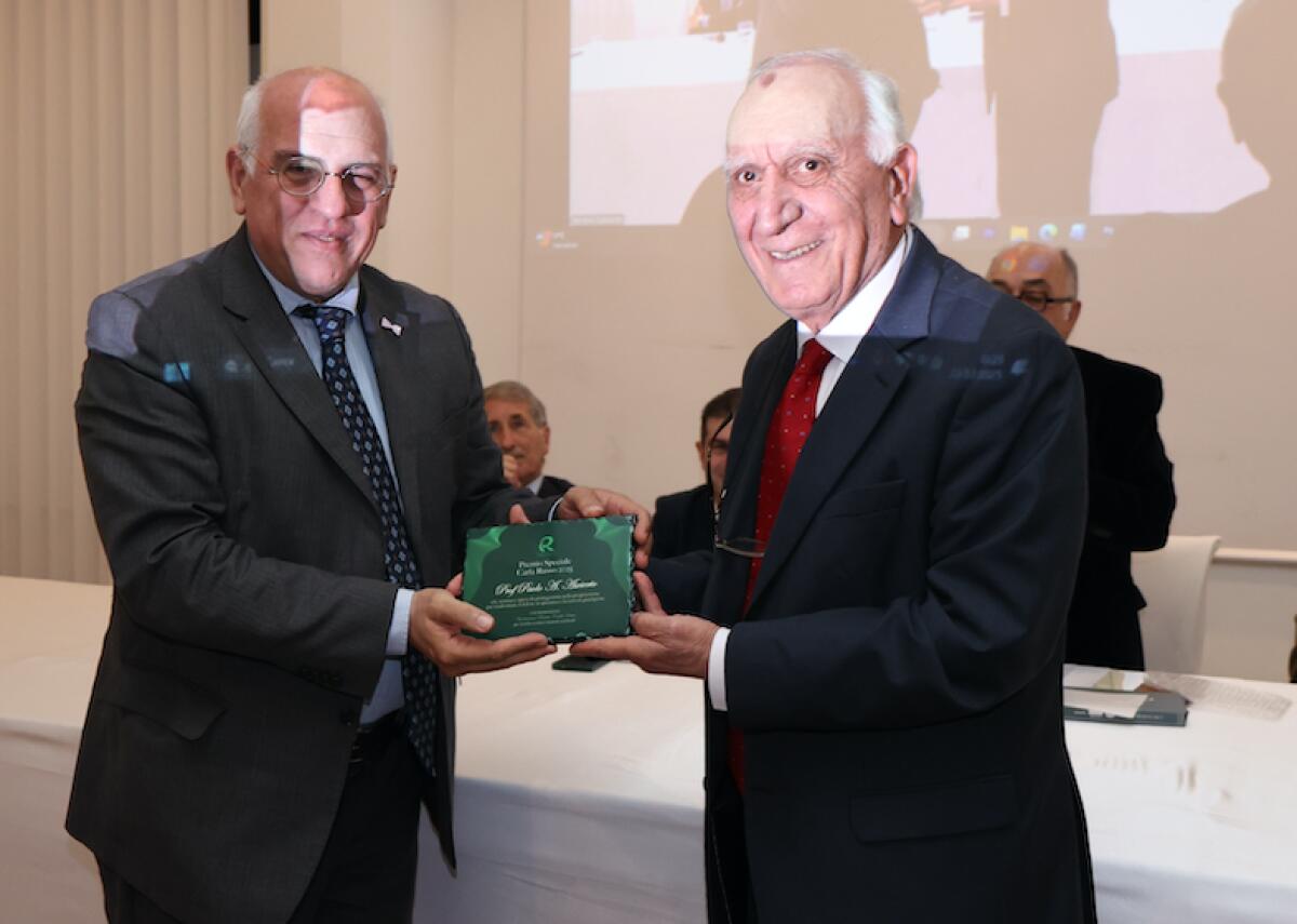 Premio Carla Russo rilancia la lotta contro i tumori cerebrali. Premio speciale a Paolo Ascierto, insigniti 9 giovani ricercatori. - 