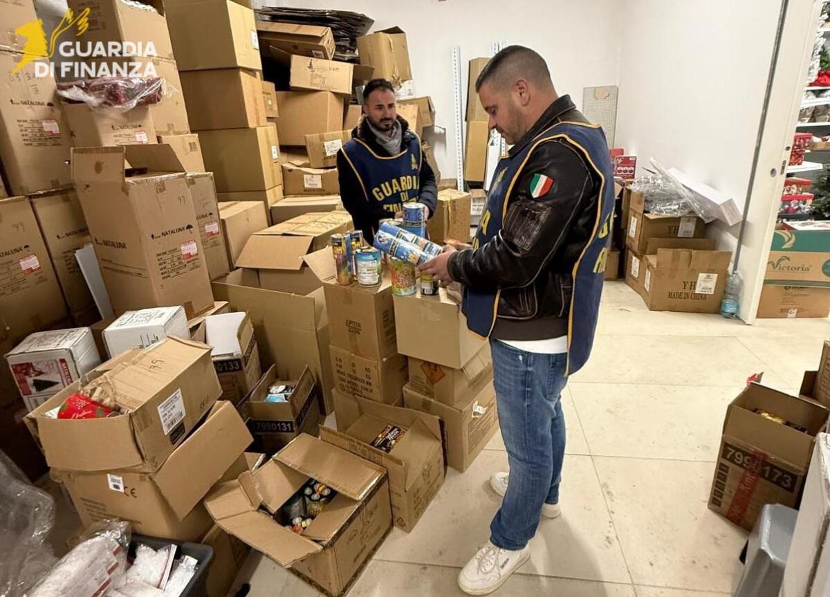  Irpinia. Rinvenuti e sottoposti a sequestro penale circa 100.000 artifizi pirotecnici - 