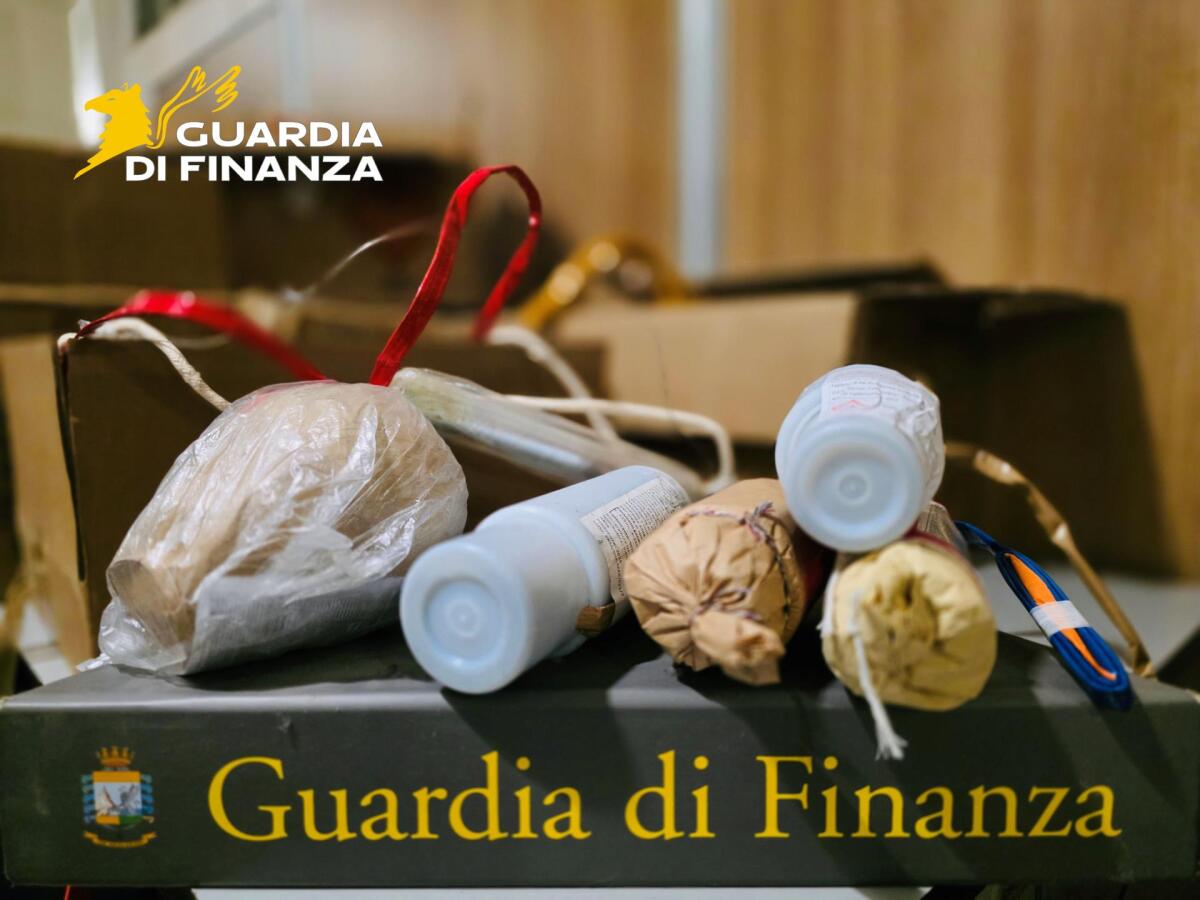  Sannio. Sequestrati in un'abitazione privata oltre 2 quintali di botti proibiti. - 