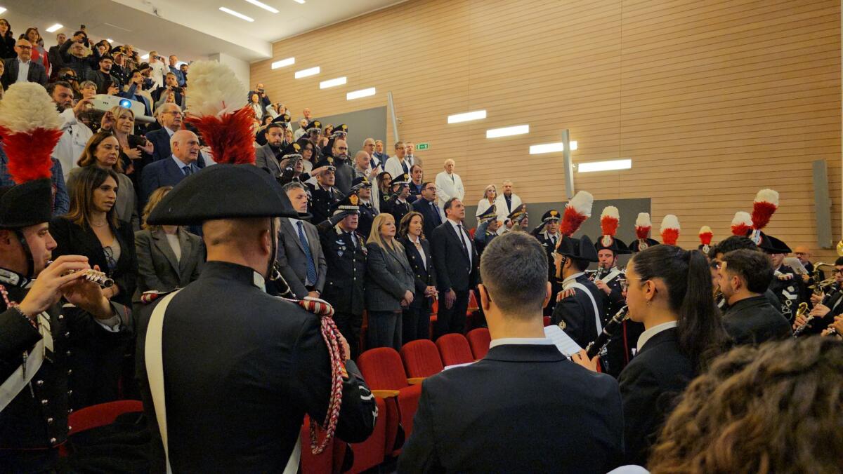Clima di festa all’Ospedale Moscati con il Concerto di Natale della Fanfara dei Carabinieri - 