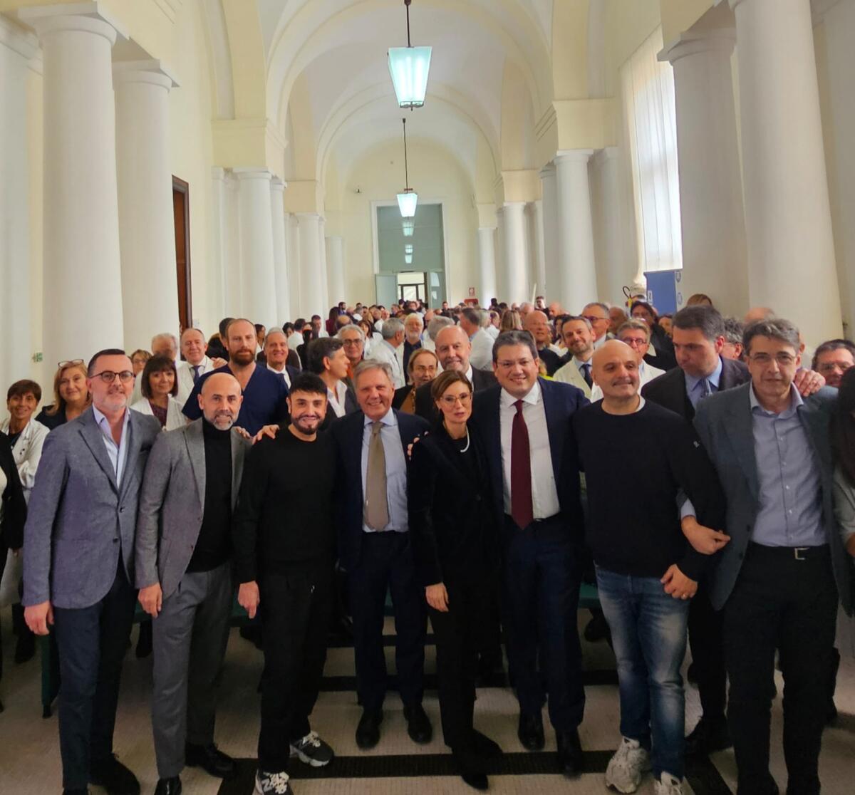 Cardarelli, auguri nel segno della donazione sangue con Peppe Iodice e Gigi Finizio - 