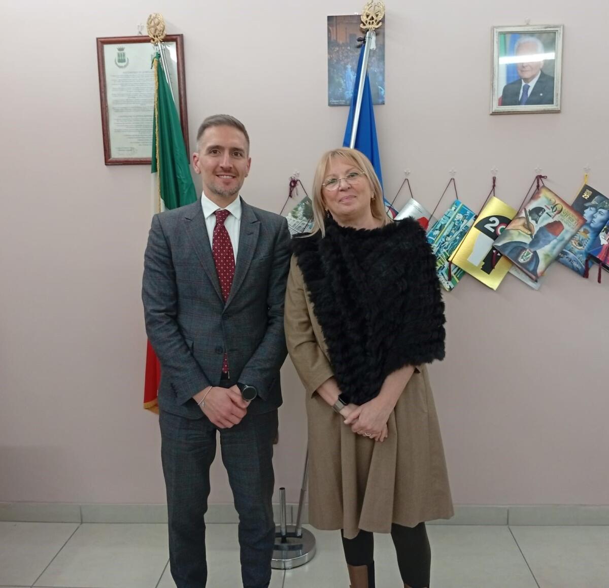 Cervinara. Gli auguri del commissario Guerra e del sub commissario Borrelli - 