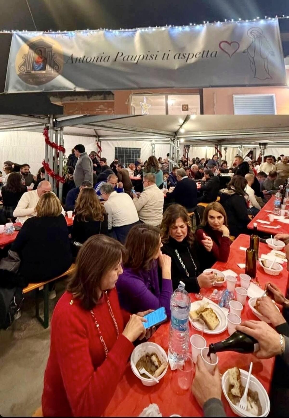 “Antonia, Paupisi ti aspetta”: una comunità unita nella cena solidale - 
