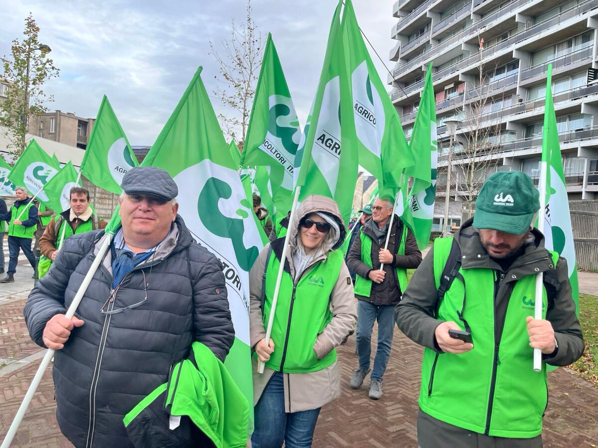 Agricoltura non si svende. In piazza a Bruxelles contro la riforma Pac che mette a rischio 270mila aziende - 