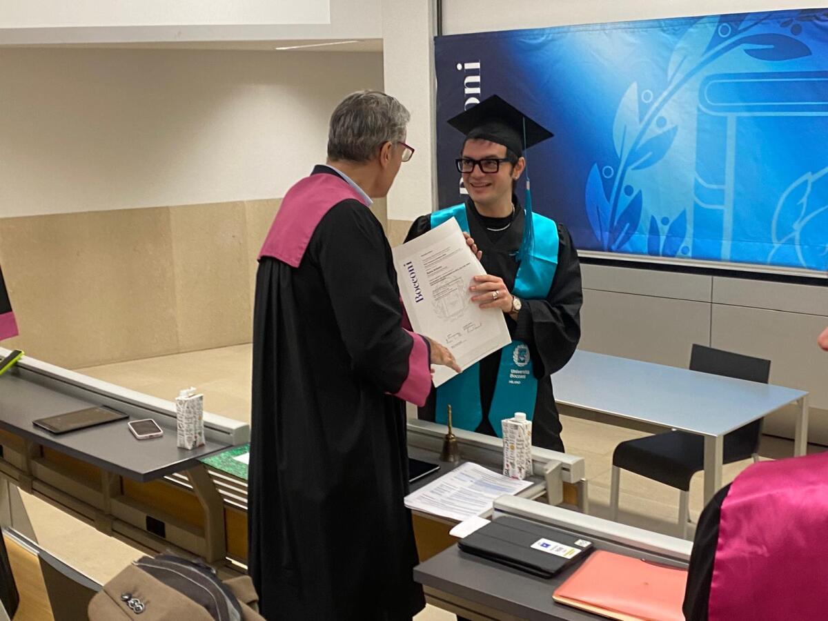 Antonio Spina consegue laurea magistrale in Scienze Economiche e Management in Arte, Cultura e Comunicazione alla Bocconi - 