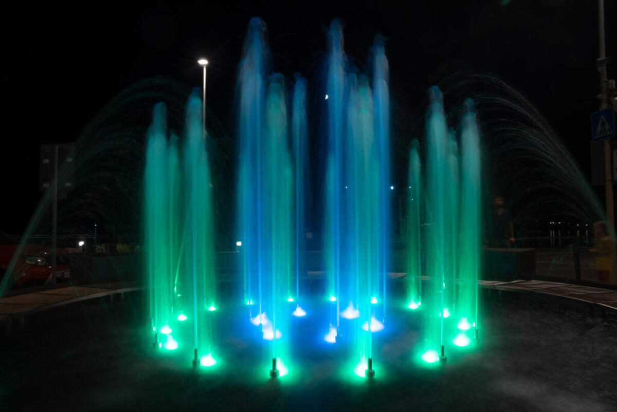 Le Fontane Danzanti illuminano Avellino - 