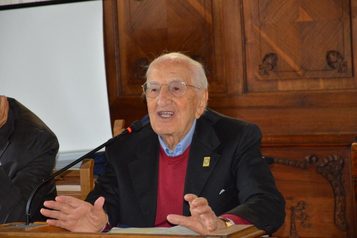 Cordoglio per la scomparsa del prof. Angelo Fuschetto. - 