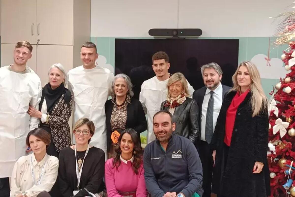 Calciatori del Napoli in visita all'ospedale pediatrico Pausillipon - 