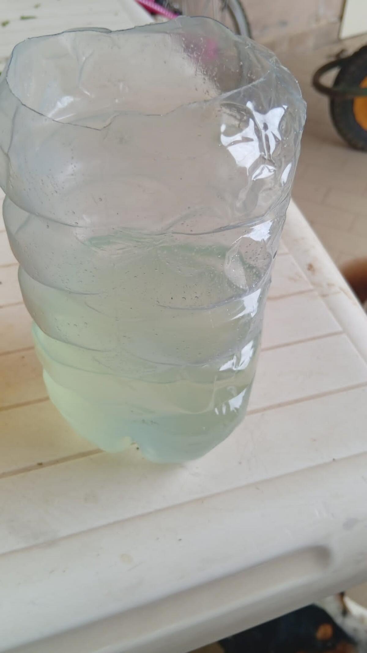 Benzina "all'acqua": il pieno costa caro. Automobilista appiedata dopo pochi chilometri - 