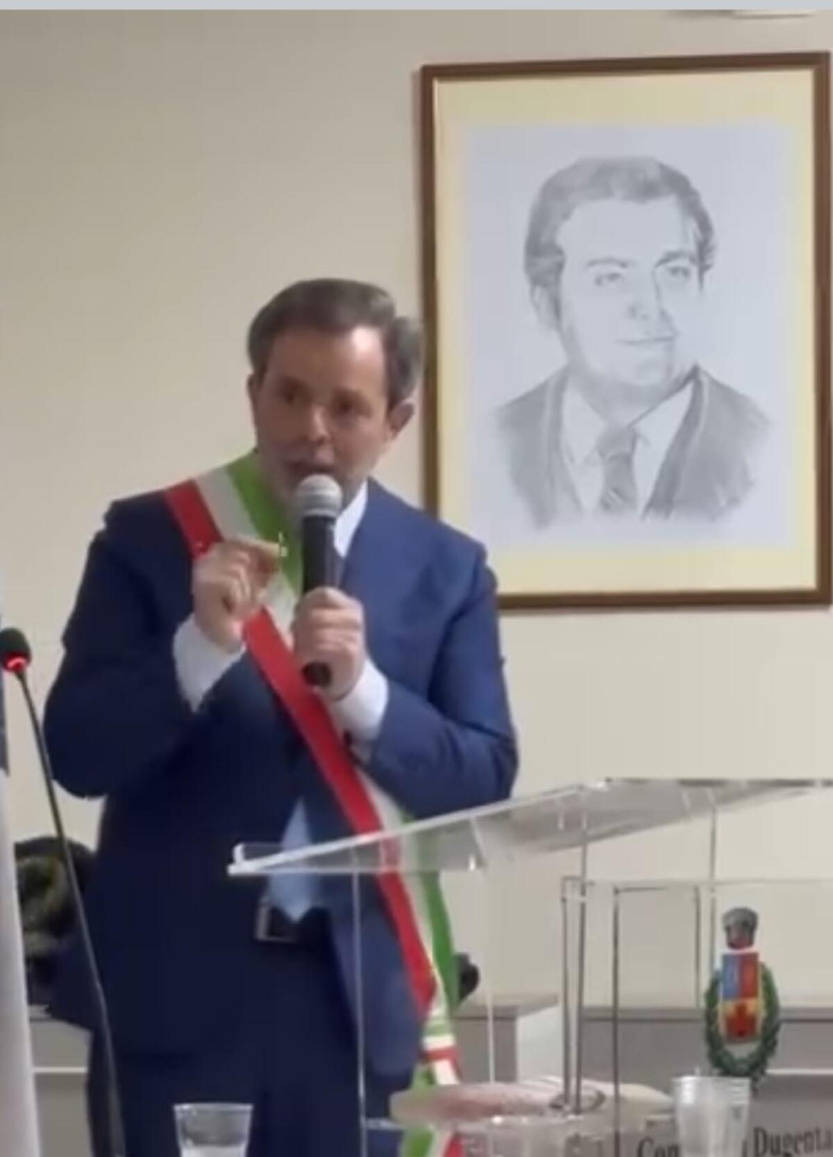 Dugenta. 590 mila euro per la nuova Isola Ecologica - 