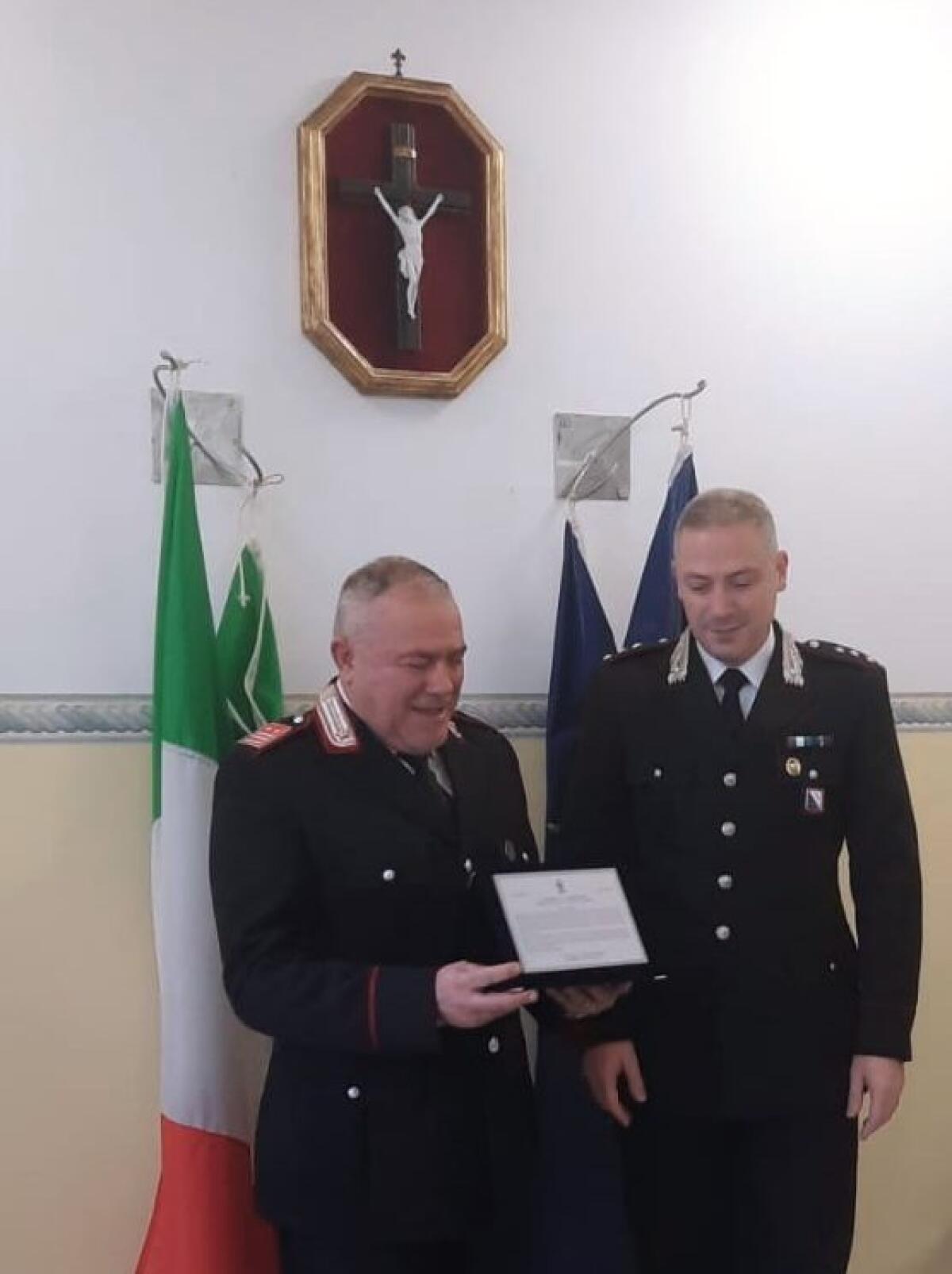 L’Arma saluta il Luogotenente Carica Speciale Giuseppe Petrone dopo quaranta anni di servizio - 