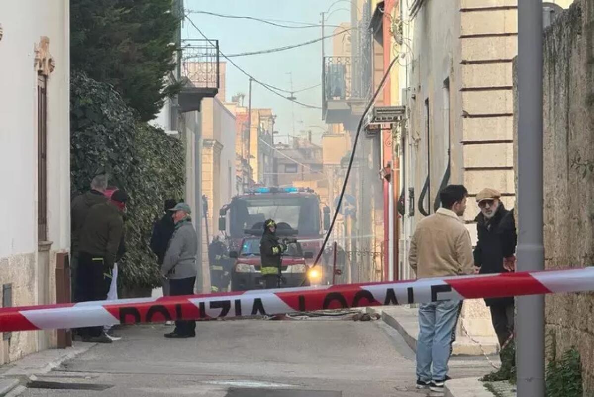 Adelfia: crossa edificio dopo esplosione, due dispersi - 