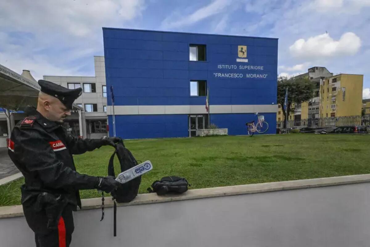 Metal detector nelle scuole, firmata la circolare da Valditara e Piantedosi. - 