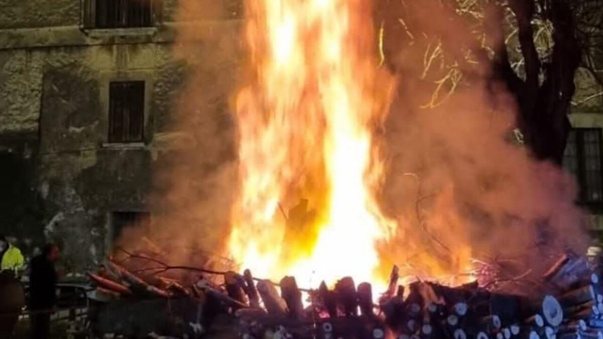 Cervinara. Quest'anno come mai non sono stati autorizzati i Falo' di Sant'Antuono? - 