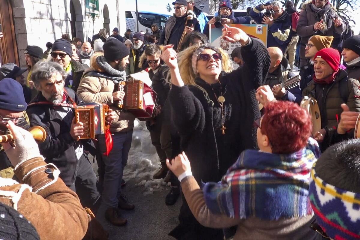 Quest'anno per la Candelora non sarà possibile salire a Montevergine causa frana - 