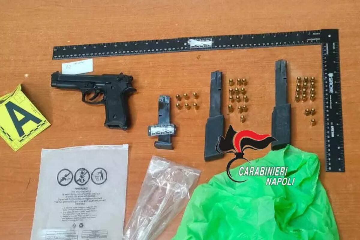 Il mercato parallelo delle 'armi fantasma', acquistate a salve e poi  modificate - 