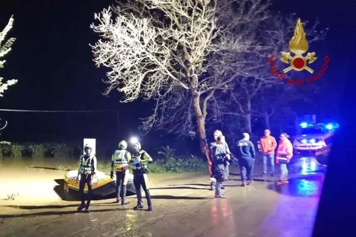 75enne si lancia nel Volturno dal Ponte Romano - 